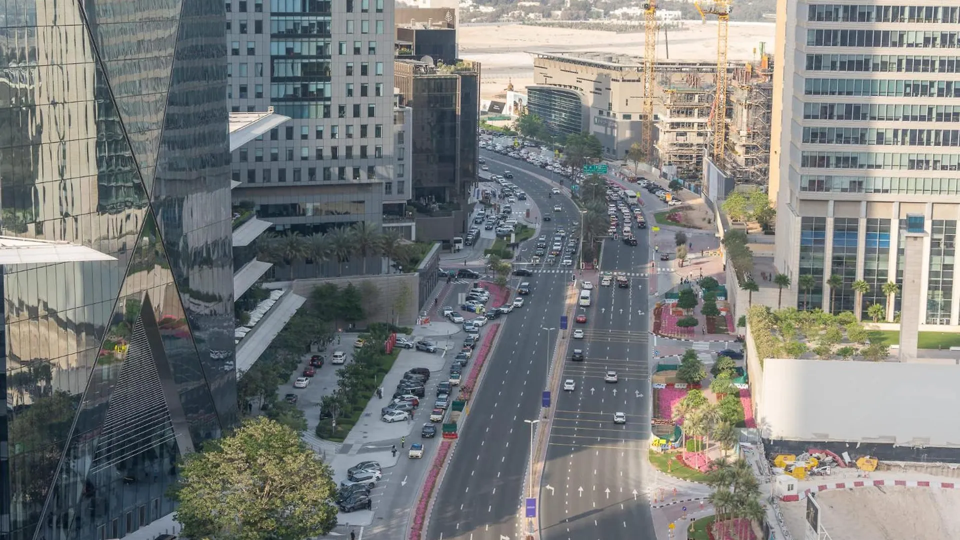 Well-Furnished 3 Bedroom In Park Towers Difc Dubai 0*,