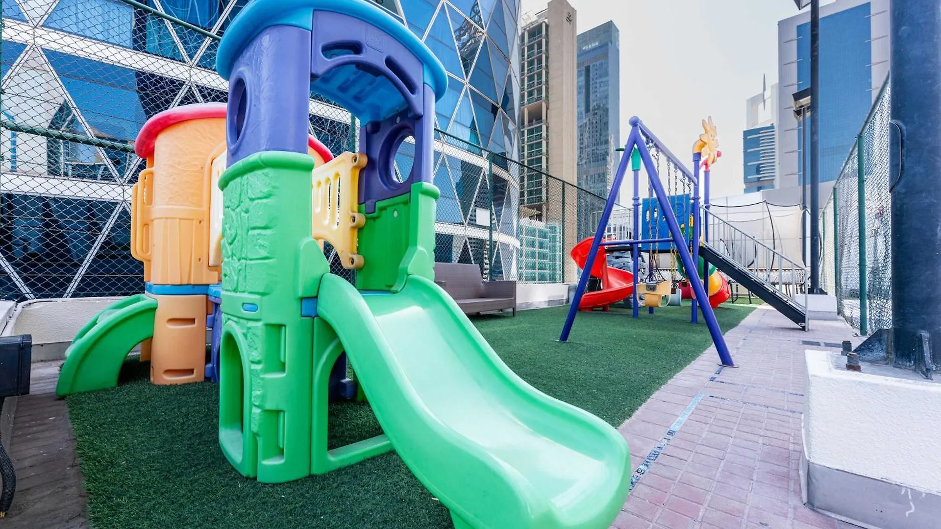 Well-Furnished 3 Bedroom In Park Towers Difc Dubai 0*,